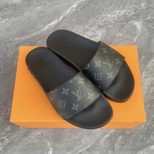 Louis Vuitton Slippers