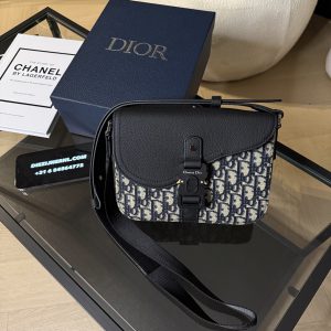 Dior Saddle Schoudertas