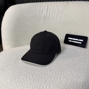 Loro Piana Pet Zwart