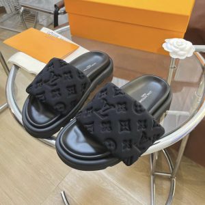 Louis Vuitton Pool Pillow Comfort Mules Black