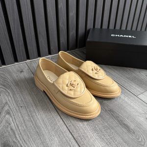 Chanel Leren Loafers Beige