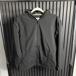 Balenciaga Windbreaker (UNISEX)