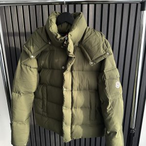 Moncler VEZERE SHORT DOWN JACKET Groen