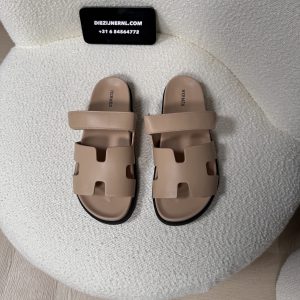 Hermes Chypre Sandal Beige